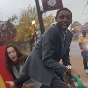 Meet your Posher, Jay jay